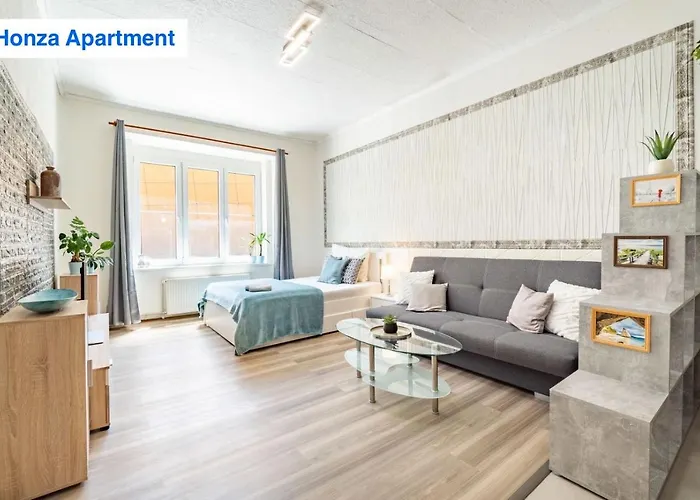 O2 Arena - Honza Apartman